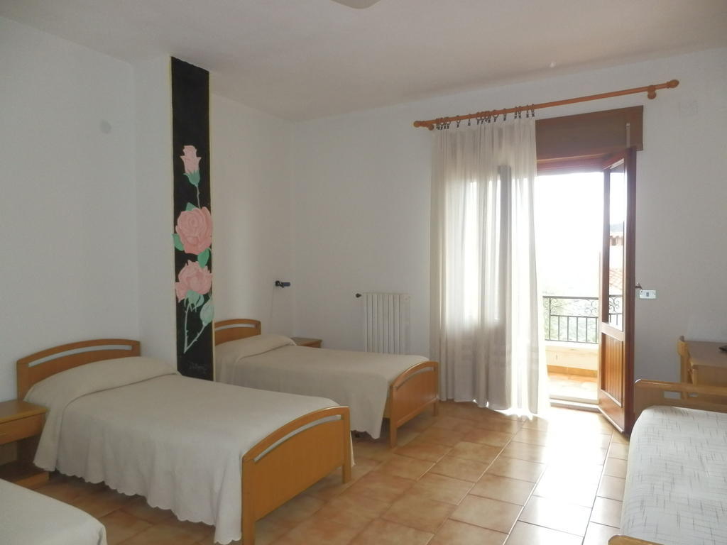 Hotel Sa 'E Jana Orgosolo Exterior foto
