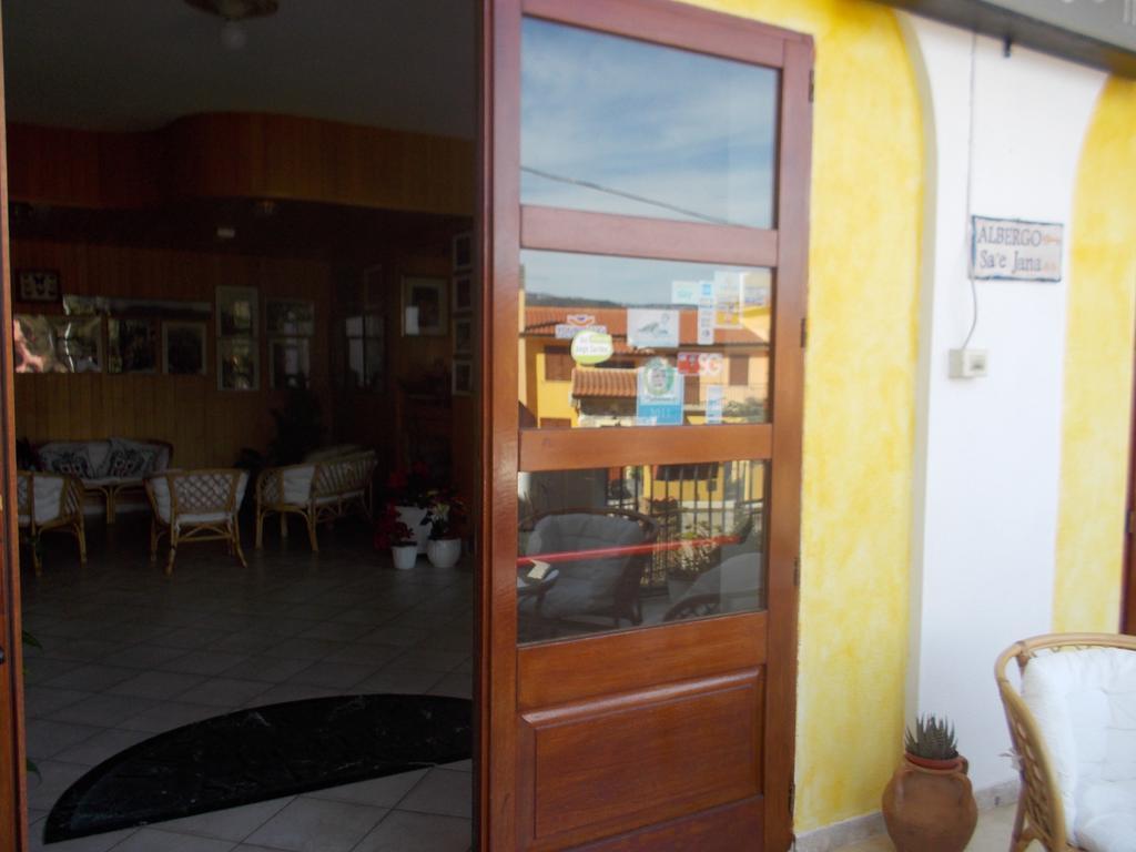Hotel Sa 'E Jana Orgosolo Exterior foto